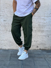 Cargo verde militare con tasche