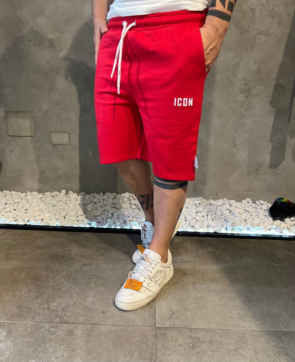 Bermuda ICON   Red