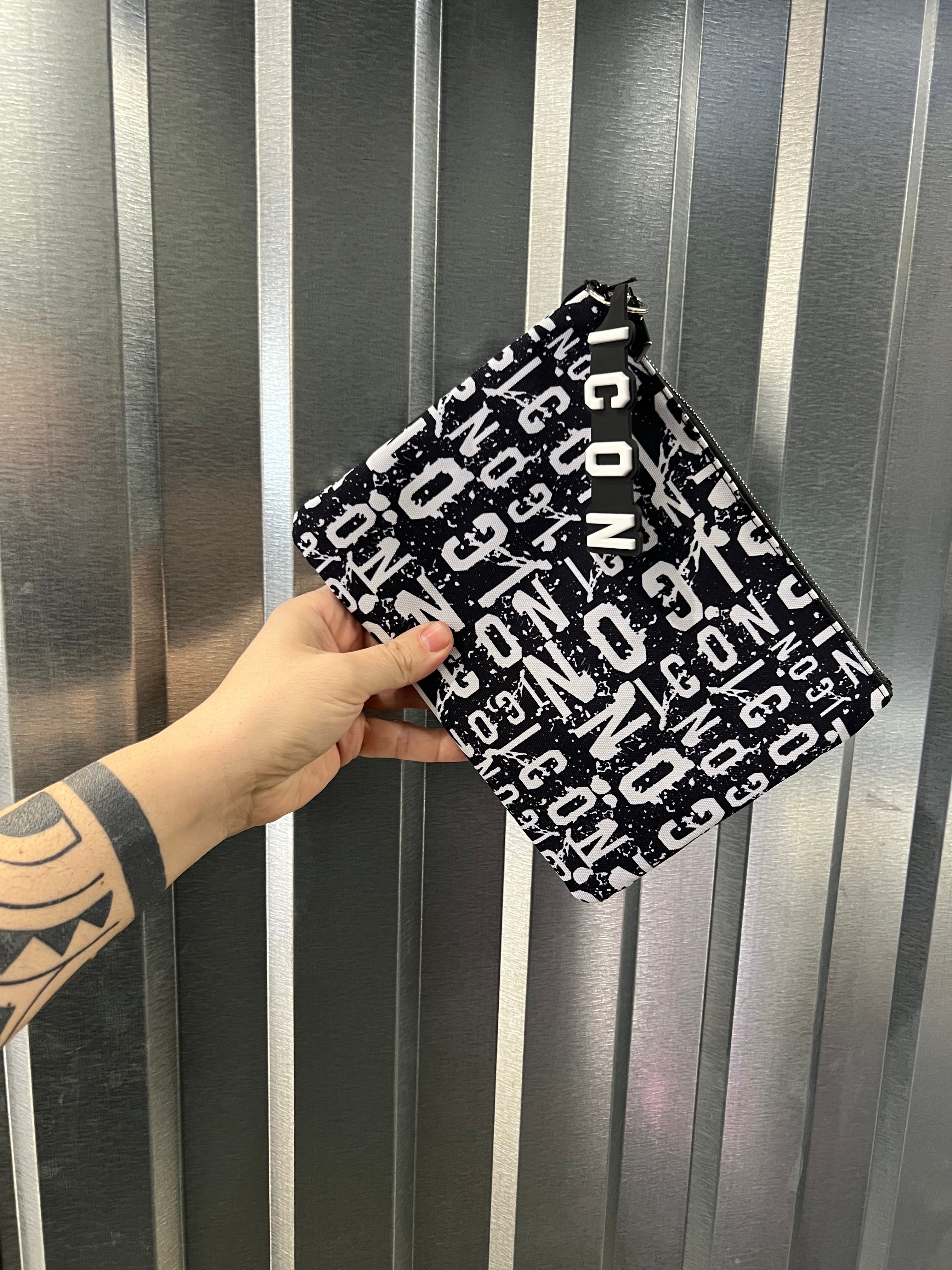 Pochette ICON   Manchester