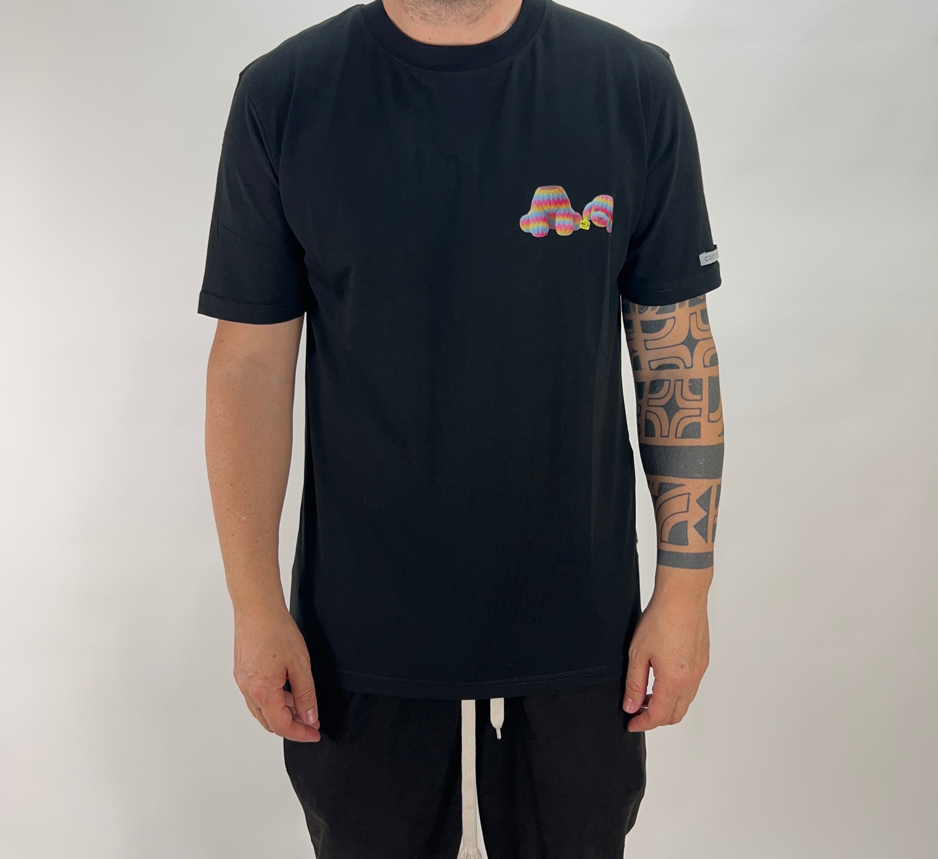 T-shirt  MCU   Capri