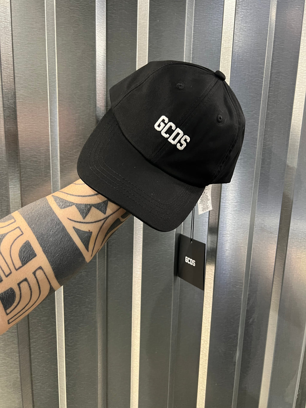 Cappello GCDS  Milano