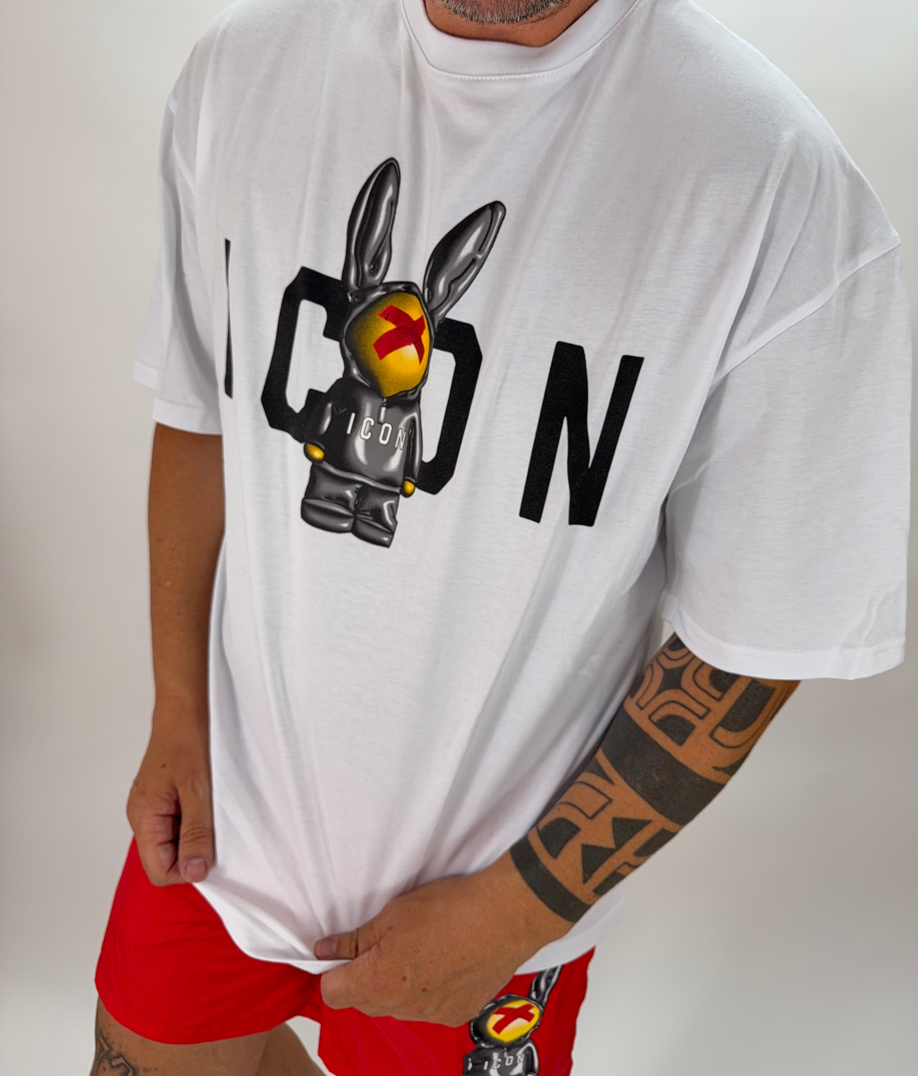 T-shirt Mascot  ICON white