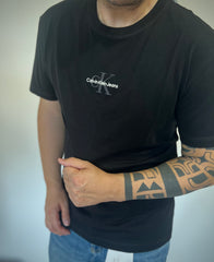 T-Shirt Calvin Klein  black