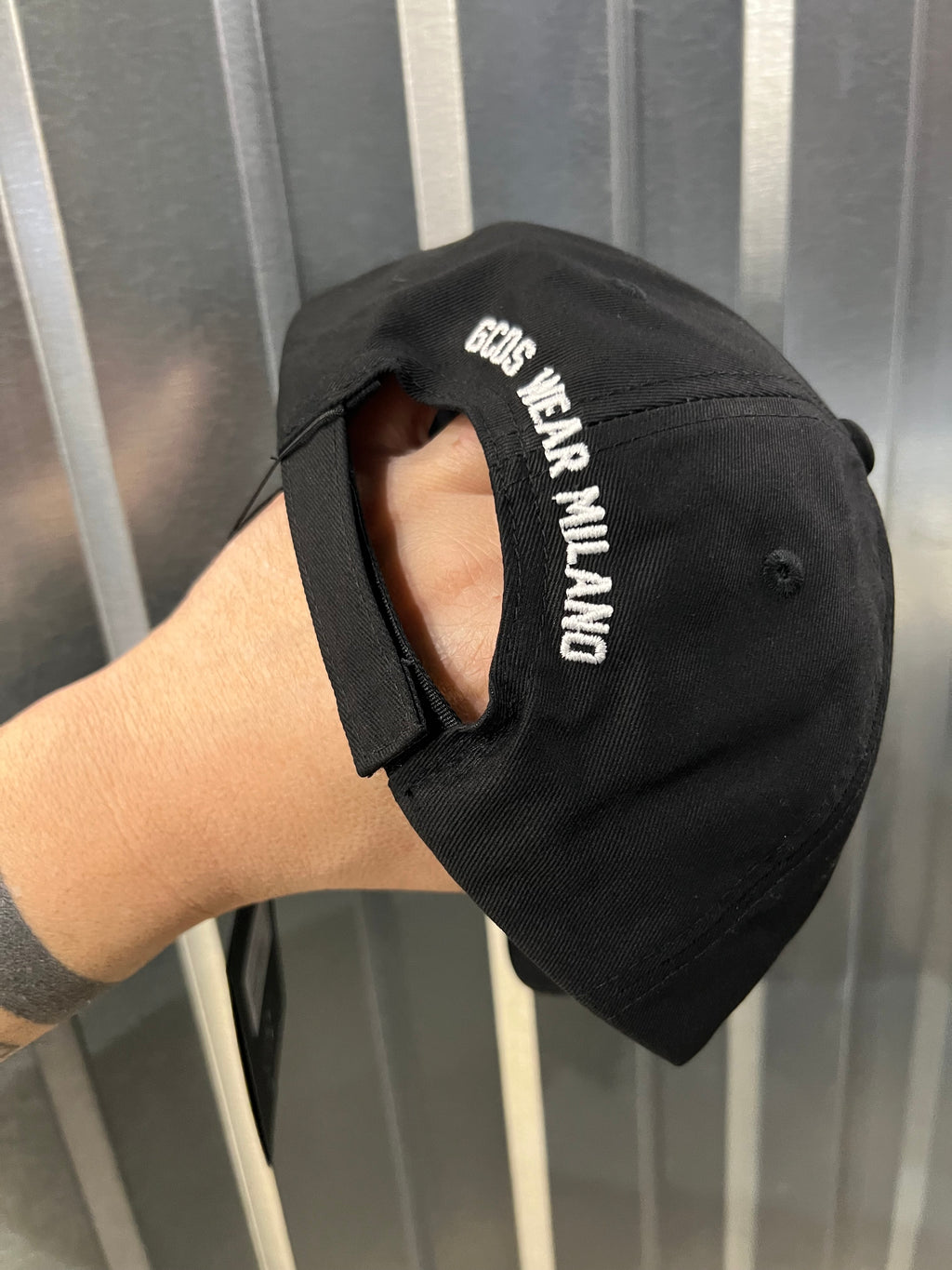 Cappello GCDS  Milano