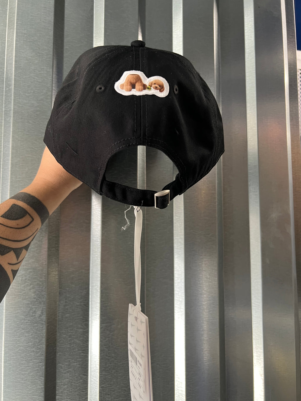 Cappello MCU     Capri