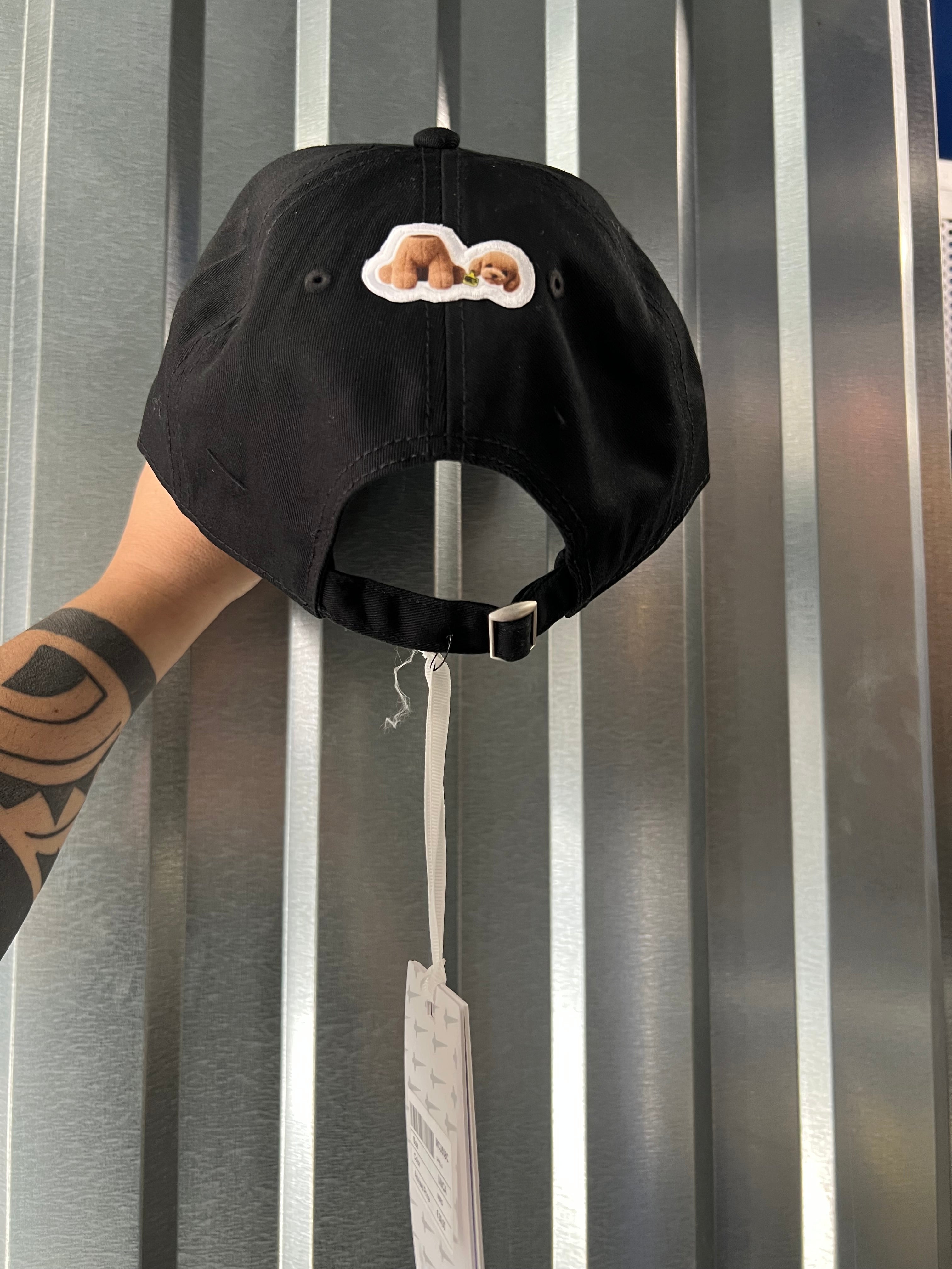 Cappello MCU     Capri