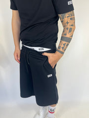 Bermuda GCDS  Milano black