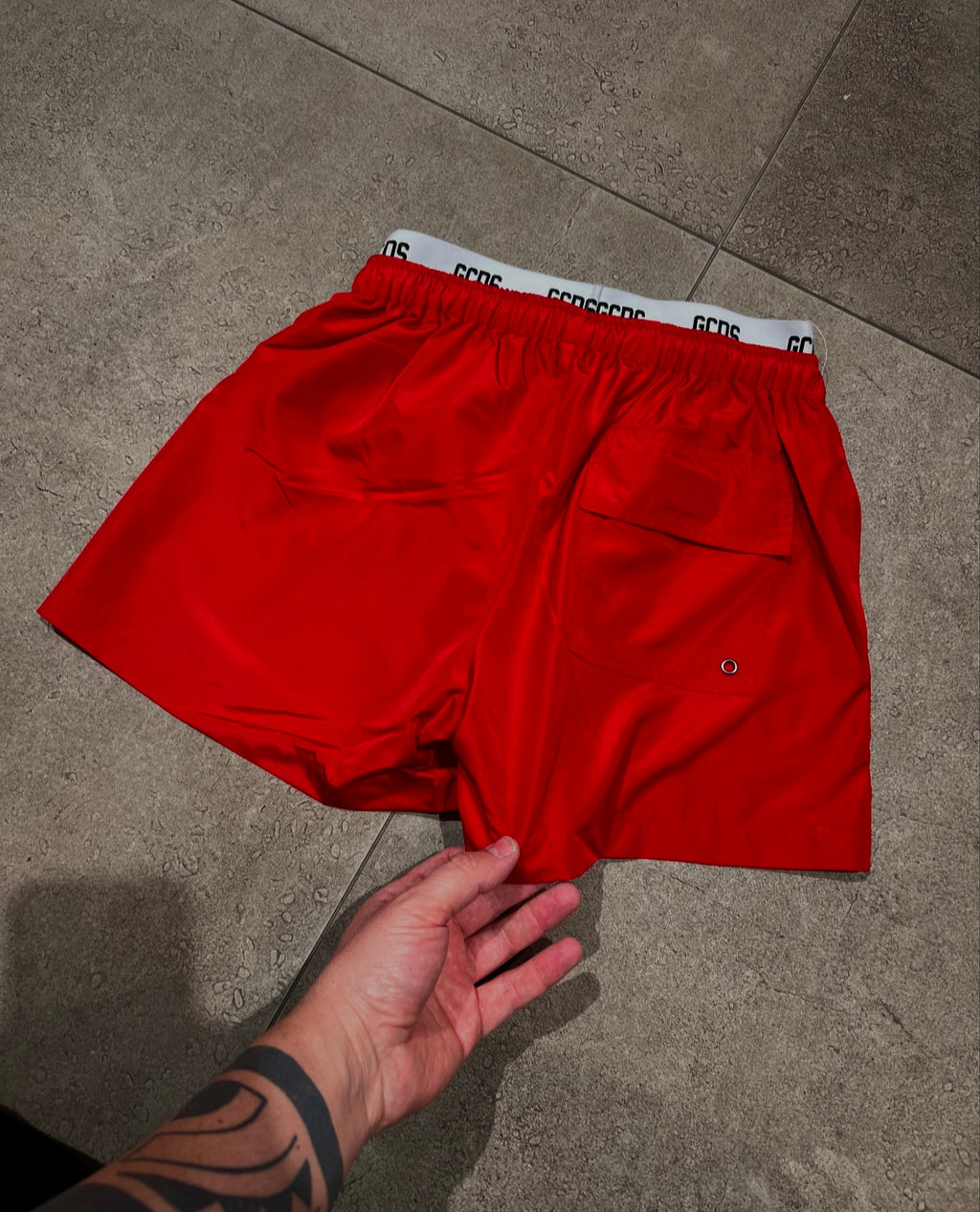 Costume GCDS New York red