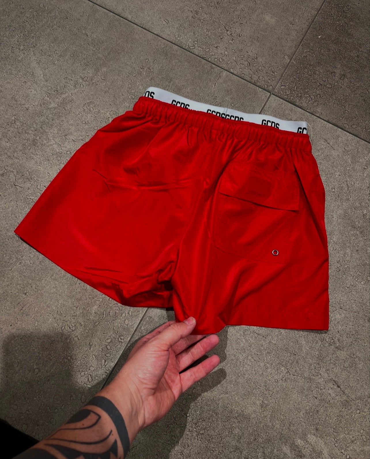 Costume GCDS New York red