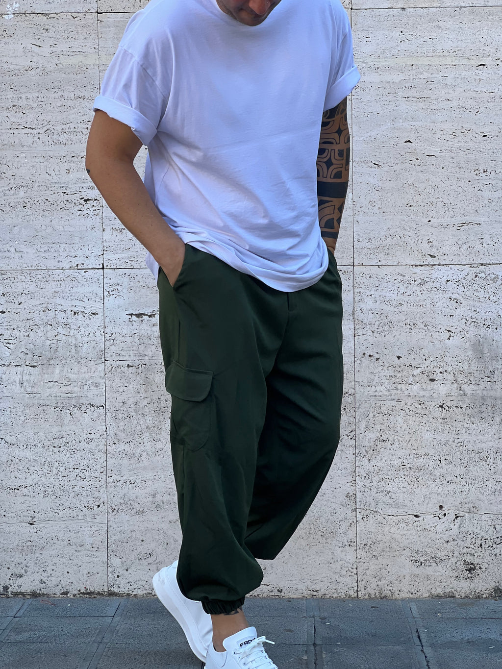 Cargo verde militare  con tasche
