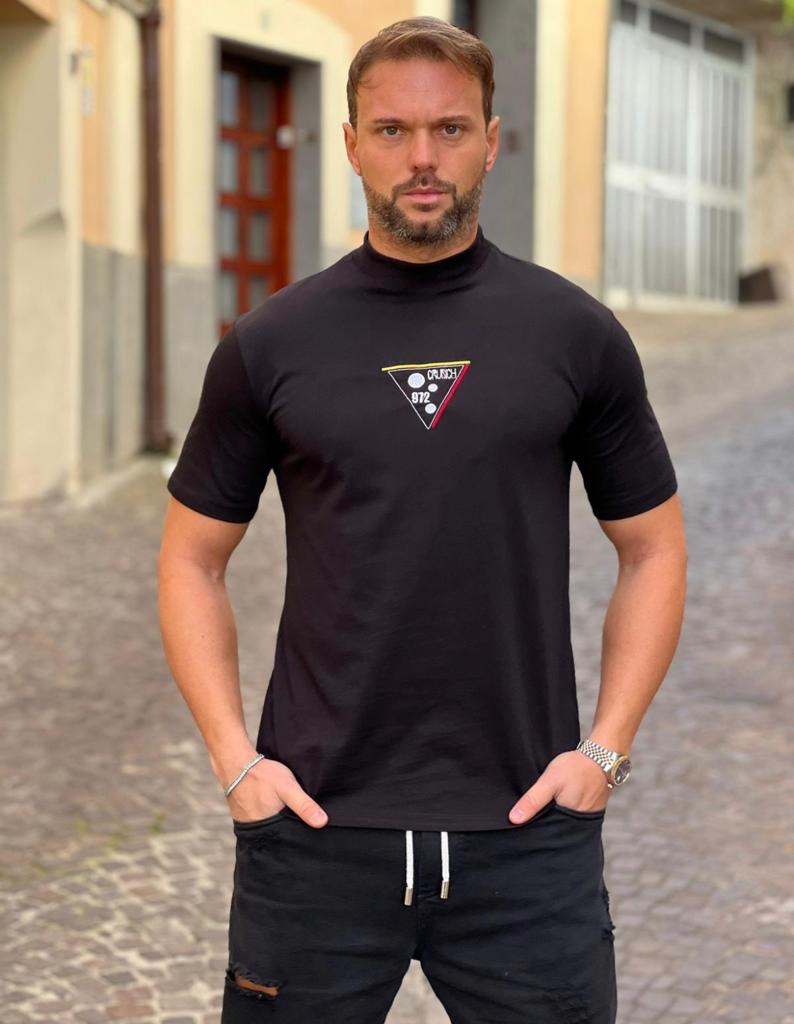 T-Shirt  black    972+ crunch